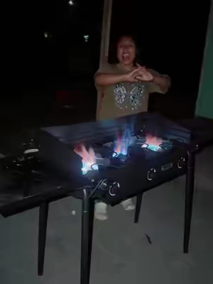 7675942635885956366