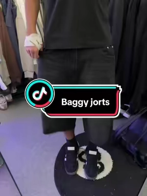 Calm jort finds #jorts #baggyjorts 