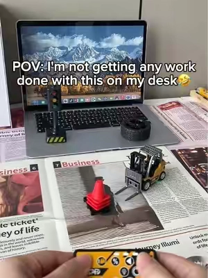 I would be insufferable at work if I had this!#TikTokshopbacktoschool #sohochic #giftforhim #forklift #cooltoys 