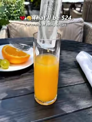 Healthy habits start with small changes. This might be your favorite one yet.#PortableBlender #JuiceRecipe #HealthyLifestyle #TikTokshopbacktoschool #sohochic 