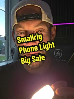 Grab em up! #phonelight #magneticlight #selfielight #smallrig #contentcreatortools @SmallRigDirect 