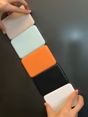 👙Every woman needs this slim power bank in her bag. It’s anker nano magnetic power bank, and with 5 different colors it’s perfect for iPhone users. #tiktokbacktoschool #powerbank #wirelesscharger #anker #whatsinmybag 