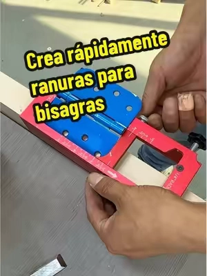 ¡Esta herramienta es increíble! #woodworking #door #carpenter #DIY #fyp 