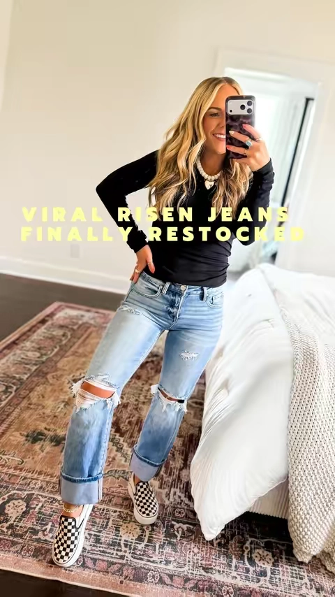 I’m in my regular size 0 at 5 ft even- they’re TTS 🤍 the PERFECT fall jean🍂✨🤌🏼
