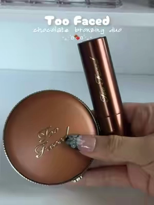 my fav bronzer! and smells delicious!🍫 @Too Faced #toofaced #makeup #bronzer #foru #beauty 