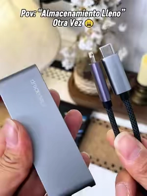 📱 Un solo USB para tener tus archivos importantes siempre a la mano. #USBStorage #MemoriaExterna #USBDrive #AccesoriosMoviles #Tecnologia #GadgetFinds #TikTokshopbacktoschool 