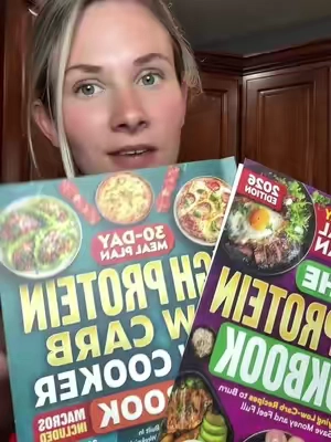 The only cookbooks I use! 👌🏼 #cookbooks #highproteinmeals #lowcarbrecipes #cookbooks #TikTokshopbacktoschool 