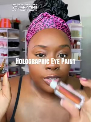 Replying to @heatherpilley1 hope this tip helps😉 @Ulta Beauty #holographicmakeup #holographiceyepaint #UltaBeauty #Ulta21DoB #21DaysofBeauty 