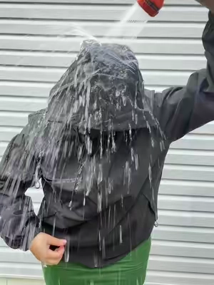 Jacket impermeable para hombres y mujeres #jacket #waterproofjacket #men #TikTokshopbacktoschool #parati 