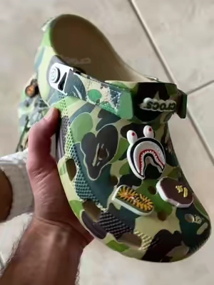 Crocs x Bape collab, can’t get any better 😮‍💨 stay true to size #crocs #bape #abathingape 