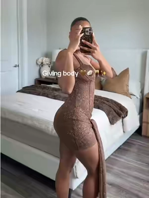 @Hugcitar #corsetdress #dress #datenightoutfit #vacationoutfits 