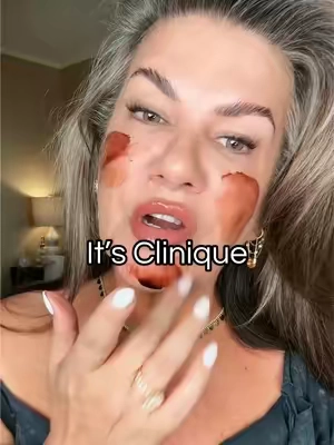 The best glow up is Clinique sunkissed gelee  #sunkissedmakeup #glowyskin #selftanningroutine @Clinique 