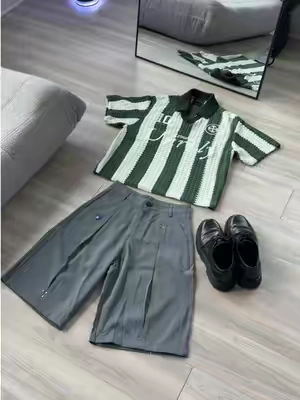 Pleated shorts > #dressshorts #baggyshorts #dresscasual #fashion #aelfriceden 