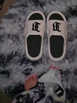#slides #slippers 