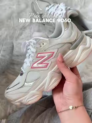 New Balance making me go broke… I swear 🤣🌸🙂 #newbalance9060 #womenshoes #flykicks #backtoschool 