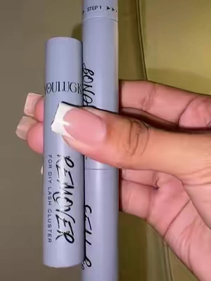 this youluck glue is sooo bomb #fy #youluckbeauty #youlucklashes #bondandseal #waterproofbondandseal @Lashvibes 