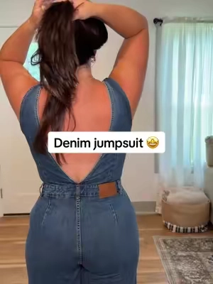 This denim jumpsuit is selling FAST! #denim #denimjumpsuit #cider #fallfashioninspo 