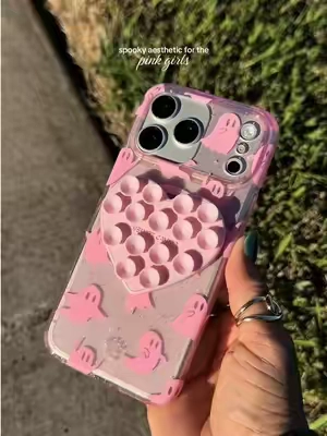 pink vibes this spooky season! 🩷 @Velvet Caviar #velvetcaviar #phonecase #cutephonecases #pinkphonecase #halloweenphonecase 