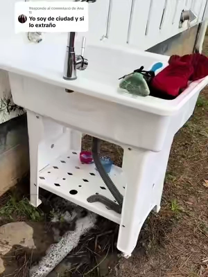 Respuesta a @Ana N aprovecha el precio de este lavadero movible, efecto para lavar ropa zapatos o lo que quieras #lavaderos #lavadero #laundry #sink #laundryhack 