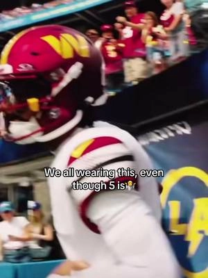 Football season right around the corner…#nfl #jaden #5#5turtleneck 