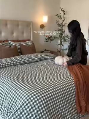 The coziest 100% cotton gingham duvet cover for fall 🤎🍂 @Bedsure home  #GinghamDuvetCover #CottonBedding #FallBedding #CozyBedroom #TikTokshopbacktoschool  