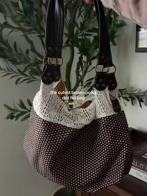 literally obsessed and there’s so many other cute designs! 🤎 #TikTokshopbacktoschool #fallbag #fallpurse #polkadotbag #polkadotpurse 