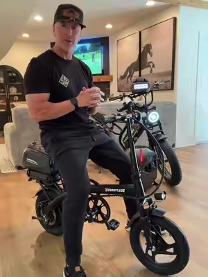VOLTVOGUE Folding E-Bike 🏆 Great for kids & adults. Fully street legal, lightweight, compact, & affordable! #ebike #electricbike #dudedealz #tiktokshopcreatorpicks 