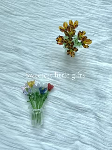 #giftforher #glassflowers #foreverflowers #decor #vase