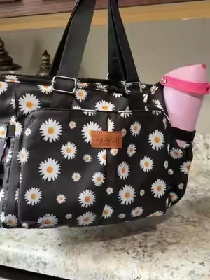 💛está lonchera es super linda y el precio que tiene ahora mismo👌#lunchbox #lunchbag #lunchboxideas #loncheras #TikTokshopbacktoschool 
