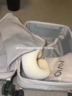 #traveltok #carryon #aviotravel #luggage 