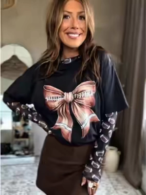 Football season but make it cute. 🏈 This mesh top is made for game day fits. @PoppyRosePrintCompany  #GameDayOutfit #FootballFashion #GameDayStyle #FallFashion #BoutiqueFashion 