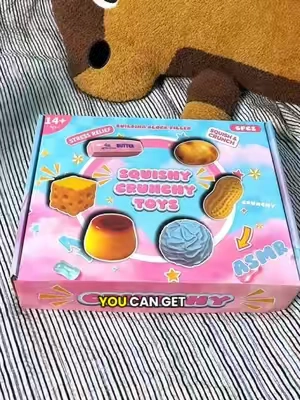 Crunchy. Cute. Crazy satisfying. 😮‍💨 These food-themed squishies are my new favorite way to de-stress — and they make the BEST sounds. Grab a pack, pop one open, and thank me later.#fidgettoys #asmrsounds#fidgettoys#squishytoy#backschool 