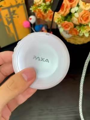 Habla con cualquier persona sin barreras de idioma. 🌎✨ Este traductor con IA convierte tus palabras en otro idioma en tiempo real, haciendo que las conversaciones sean más fáciles y naturales.#translation  #learninglanguages #tiktokmademebuyit #summervibes  #SohoChic 