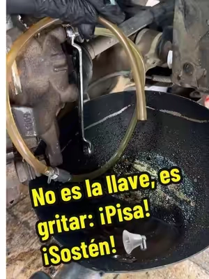 Una sola persona puede purgar fácilmente el aire de los frenos.#tools #DIY #dealsforyoudays #diyproject #homeimprovement