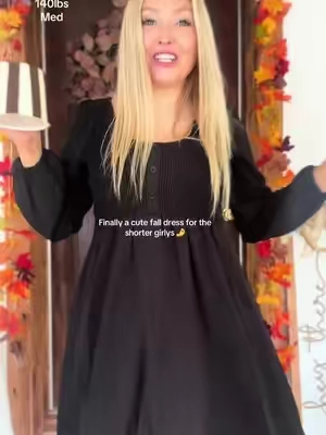 Have you seen all the colors?!!! It’s perfection. The perfect fall dress. @DOKOTOO-US #falldresses #falloutfitinspo #fallpictureideas #falloutfit 