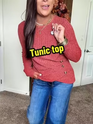 A tunic length long sleeve that has the cutest buttons that cinch the waist in. @WIHOLL #tunic #longsleevebasic #fallfashiontrends #TikTokshopbacktoschool 