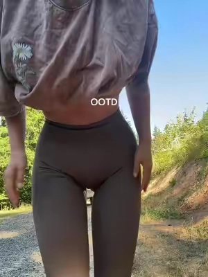 🍑 SIZE M (130lbs 5’6) #bblleggings #yogapants #viralleggings #leggings #gymbaddie 