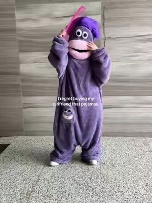 Do your girifriends do that too? #pajamajam #Clownfish #pajamas#TikTokShopDealsforYouDays