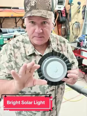 Solar-powered hanging LED light with 360° illumination, 244 bright LEDs, remote control, four brightness levels, five lighting modes, and 2/4/6-hour timers. Features IP65 weather resistance, rechargeable battery, adjustable hanging design, and 16.4-foot solar panel extension cable for sheds, garages, workshops, barns, patios, and outdoor spaces. #solar #solarlight #solarlights #farmlife #thrivingcountry 