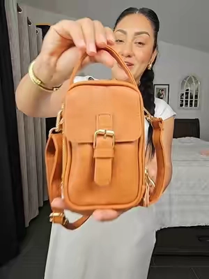 un bolso practico para tu telefono y poner solo lo necesario.  #bolsopequeño  #bolsoparatelefono  #bolsos  #bolso  #bolsa 