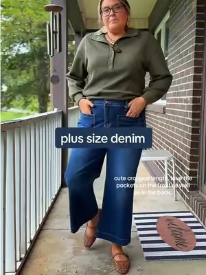 Cute cropped jeans that are plus size, sizes 1X - 5X. #jeans #plussizejeans #croppedjeans #plussize #plussizefashion 