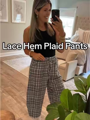 Cute and comfortable pants that are perfect for fall and will match with so much! @Uaneo  #PlaidPants #CasualPants #ComfyPants #falloutfits #TikTokshopbacktoschool 