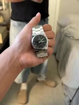 theyre practically giving this out at this price💀😭 #watches #watchcollector #WatchCollection #mensfashionwear #mensaccessories 