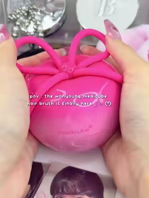 we all have been waiting for this wonyoung brush  #medicube #kbeauty #wonyoung #hairbrush #forevercherry 