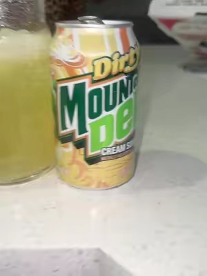 My new favorite soda dirty Mountain Dew 😍   #mountaindew_partner  #TikTokshopbacktoschool #dirtymountaindew #creamsoda @Mountain Dew 