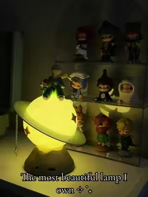 I LOVE IT SMM!! I love the little prince, I even collect the hirono series🥹so this adds a lot to the nostalgia #martube #thelittleprince #lepetitprince #childhood #cozyaesthetic 