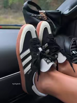 your go-to sneakers #adidassamba #sambas #creamandblacksamba 