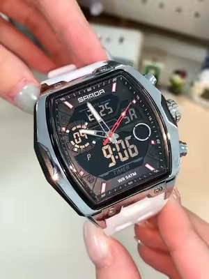 Stylish, simple, and perfect for everyday wear. Easily upgrade your look while enjoying practical features all in one watch.⌚️✨ #Watch #FashionStyle #MustHave #TikTokShop #EverydayEssentials