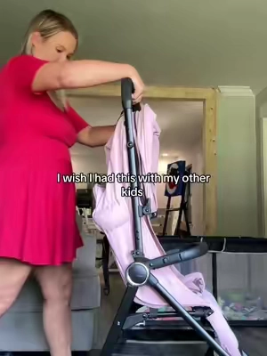 Where was this stroller with my other babies?! 😭🙌 One-button fold, SO lightweight, a huge shade canopy, full recline for naps, tons of storage AND it doesn’t cost a small fortune. This is the kind of baby gear that actually makes getting out of the house easier. 👏 #TikTokshopbacktoschool #tiktokshopsummersale #spotlightfinds #momfinds #babyessentials 