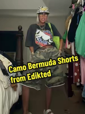 Camo Bermuda Shorts from @Edikted #camo #shorts #bermudashorts #womensfashion #falloutfits 